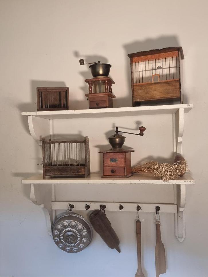 Landelijk wit regaal keukenrek brocant wandrek oud rek Frans, Antiek en Kunst, Curiosa en Brocante, Verzenden