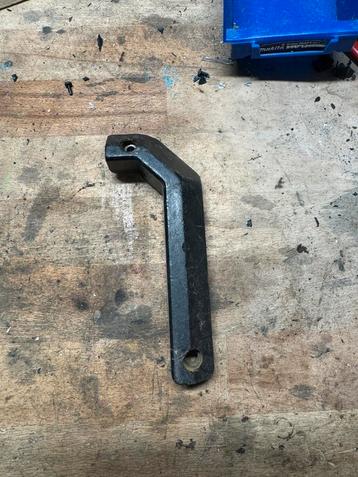 Makita dmr115 bouwradio handvathouder beschikbaar voor biedingen