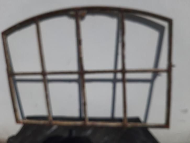 Stalen Raam- Industrieel  antiek, Doe-het-zelf en Verbouw, Overige Doe-het-zelf en Verbouw, Gebruikt, Ophalen