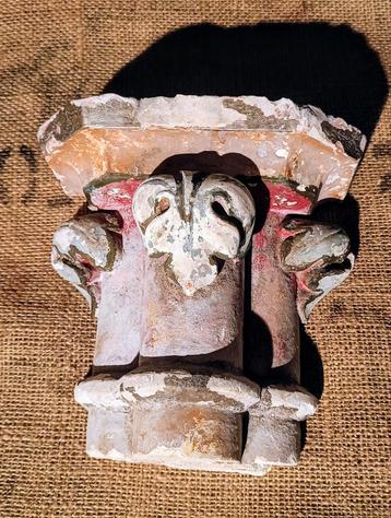Antieke Gipsen Architraaf/Kapittel - Kasteel Herkomst beschikbaar voor biedingen