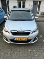 Peugeot 108 1.0 12V E-vti 51KW 5DR 2017 Grijs, Auto's, Voorwielaandrijving, 4 stoelen, Origineel Nederlands, Handgeschakeld