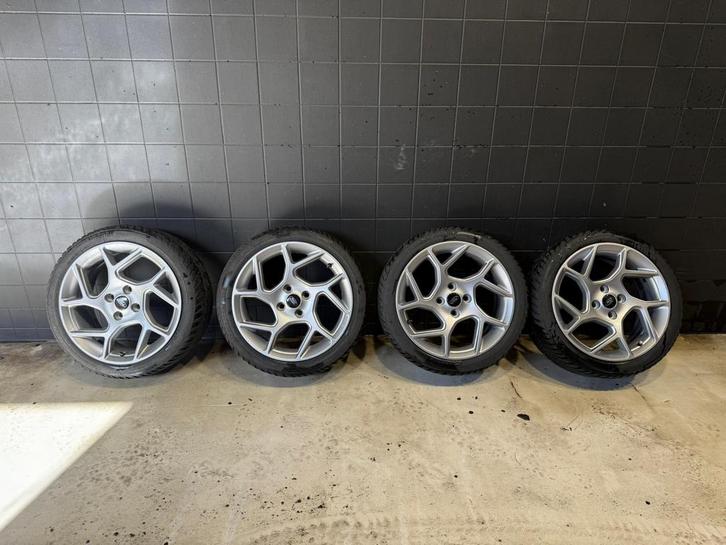 Ford Fiesta ST MK8 17 inch Winterset, Auto-onderdelen, Banden en Velgen, Banden en Velgen, Zomerbanden, 17 inch, 205 mm, Ophalen