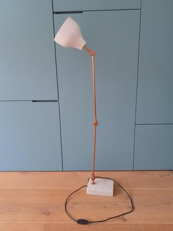 Vloerlamp marmeren voet/ koper beschikbaar voor biedingen