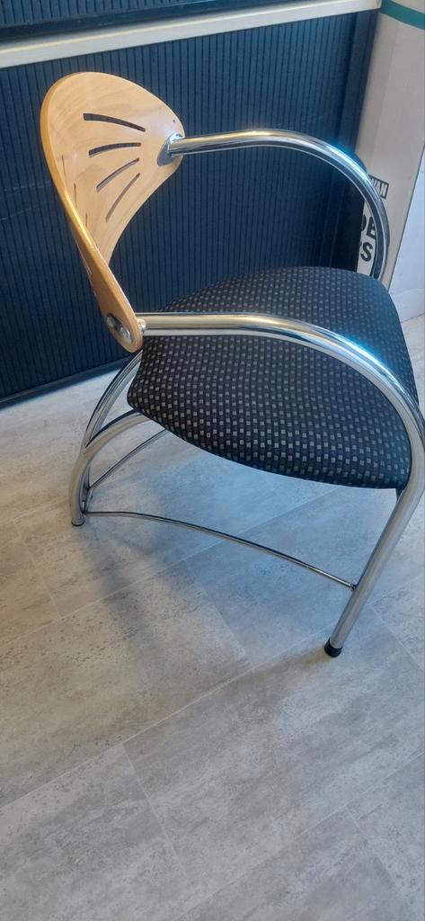 Set van 4 eetkamerstoelen, Huis en Inrichting, Stoelen, Gebruikt, Vier, Hout, Metaal, Stof, Zwart, Ophalen