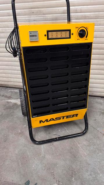 Bouwdroger MASTER DH 62 beschikbaar voor biedingen