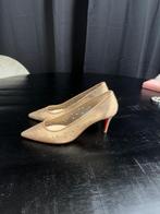 Christian Louboutin pumps, Kleding | Dames, Schoenen, Ophalen, Pumps, Beige, Nieuw