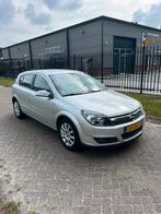 Opel Astra 1.4 16V 5 deurs grijs met airco nieuwe apk ✅, Voorwielaandrijving, 15 km/l, 4 cilinders, 615 kg