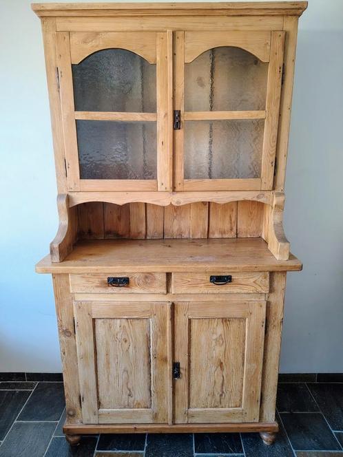 Oude grenen vitrinekast met gebobbeld glas, Huis en Inrichting, Kasten | Vitrinekasten, Gebruikt, 150 tot 200 cm, 100 tot 150 cm