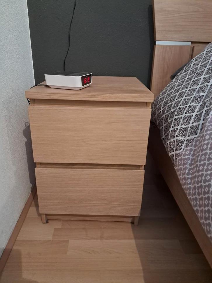 2 IKEA Malm Nachtkastjes - Zo Goed Als Nieuw!, Huis en Inrichting, Slaapkamer | Nachtkastjes, Zo goed als nieuw, Minder dan 55 cm