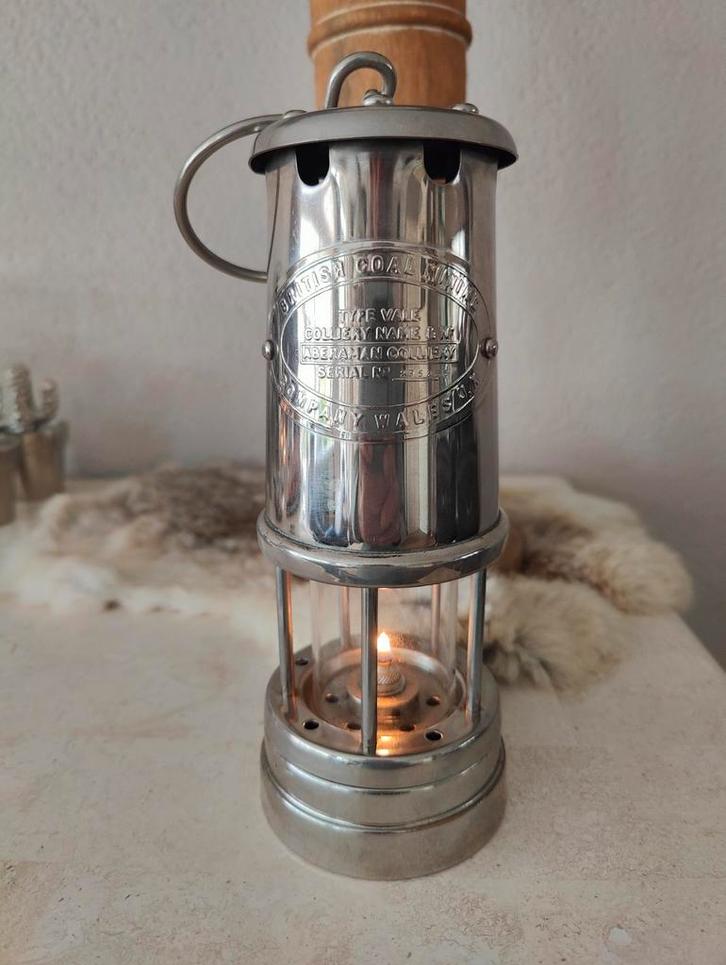 Welsh Miner Olielamp - Davy Lamp Replica, Antiek en Kunst, Antiek | Lampen, Ophalen of Verzenden