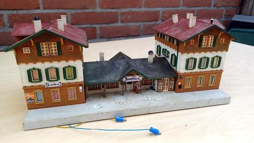 Station 2, Hobby en Vrije tijd, Modeltreinen | H0, Gebruikt, Brug, Tunnel of Gebouw, Gelijkstroom of Wisselstroom, Overige merken