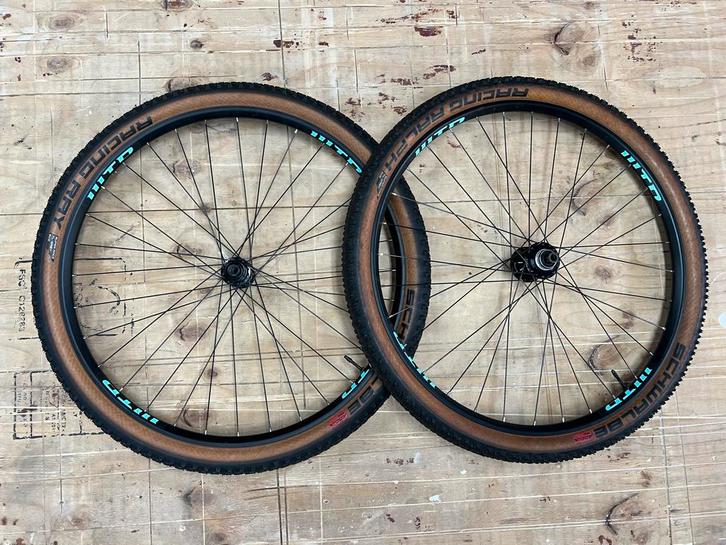 Schwalbe Racing Ralph & Ray banden, Fietsen en Brommers, Fietsonderdelen, Gebruikt, Mountainbike, Band, Ophalen of Verzenden