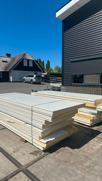 Sandwichpanelen wandplaten dakplaten isolatie beplating beschikbaar voor biedingen