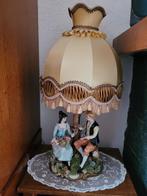 Antieke Capodimonte Lamp met Romantisch Tafereel, Ophalen of Verzenden