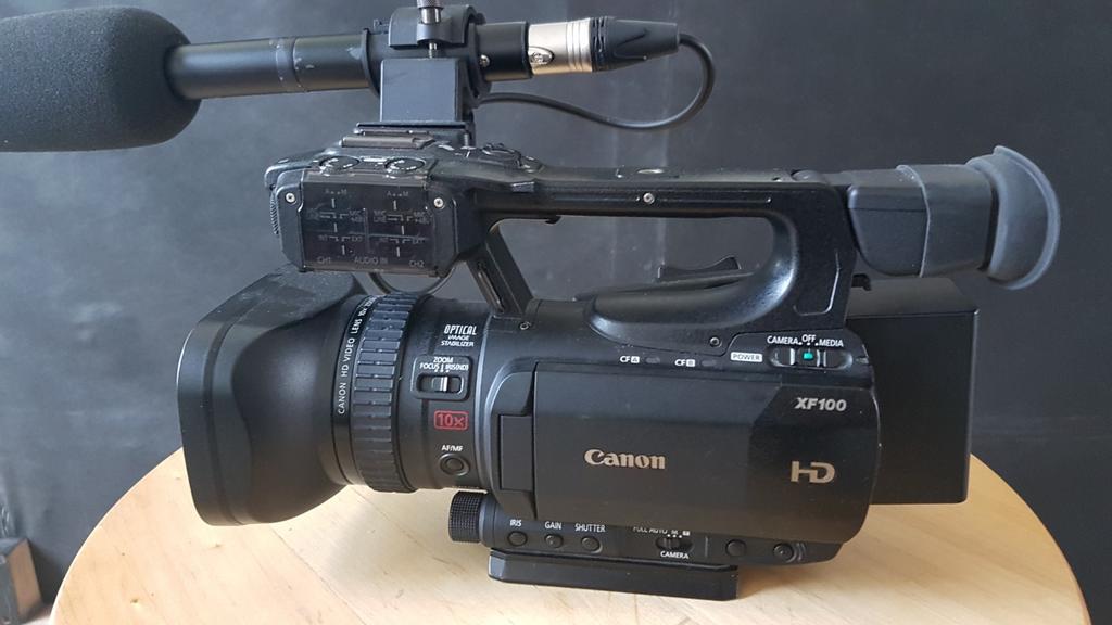 Xf100 canon, Ophalen, Canon, 20x of meer, Zo goed als nieuw