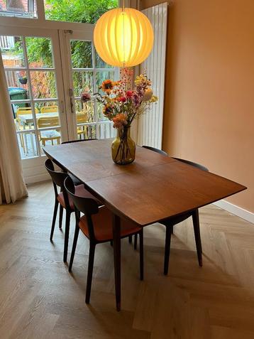 Uitschuifbare Eettafel van Louis van Teeffelen door Wébé beschikbaar voor biedingen