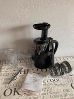 Slow juicer with accessories and original box and book, Zo goed als nieuw, Ophalen