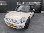 Mini 1.6 16V Cooper 2007 Wit, Auto's, Mini, Voorwielaandrijving, 750 kg, 4 cilinders, 4 stoelen