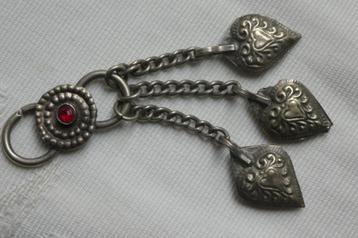 Berber Hanger beschikbaar voor biedingen