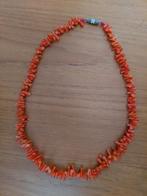 Bloedkoralen ketting met staafjes bloedkoraal, Ophalen of Verzenden, Overige materialen, Ketting