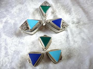 Mooie Zilveren Doosjes met bovenop een Turkois en Lapis Lazu beschikbaar voor biedingen