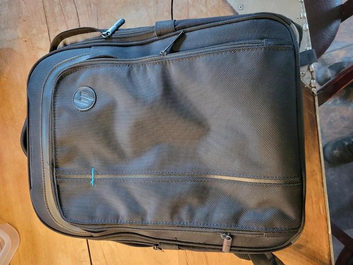 HP laptoptas 15,6 inch – als nieuw – meerdere vakken, Computers en Software, Laptoptassen, Zo goed als nieuw, Aktetas, 15 inch