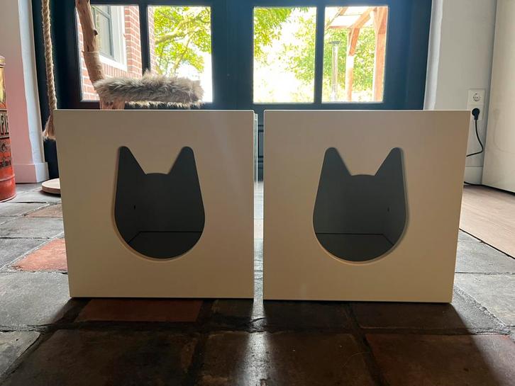 Twee Ikea Kallax kattenhuis wit, Dieren en Toebehoren, Kattenmanden, Gebruikt, Overige, Ophalen
