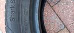 Uni royal all season banden, Auto-onderdelen, Banden en Velgen, Ophalen, 18 inch, Gebruikt, Winterbanden