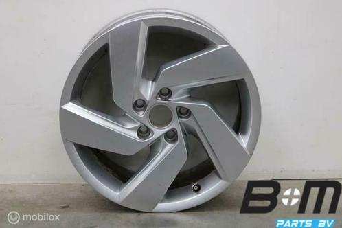 Originele 17 inch Richmond velg VW Golf 8 5H0601025E, Auto-onderdelen, Banden en Velgen, Velg(en), Gebruikt