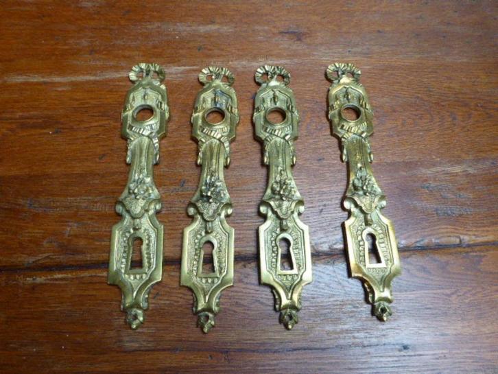 4 mooi vormgegeven messing deurplaten, Antiek en Kunst, Antiek | Woonaccessoires, Ophalen of Verzenden