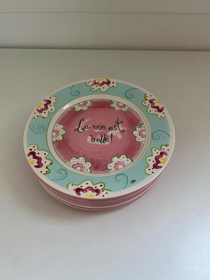 Set van 6 ontbijtbordjes/ gebaksbordjes  C’est la vie, Huis en Inrichting, Keuken | Servies, Zo goed als nieuw, Bord(en), Overige stijlen