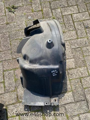 modderkuip binnenspatbord bmw 1 serie e87 rechts  beschikbaar voor biedingen