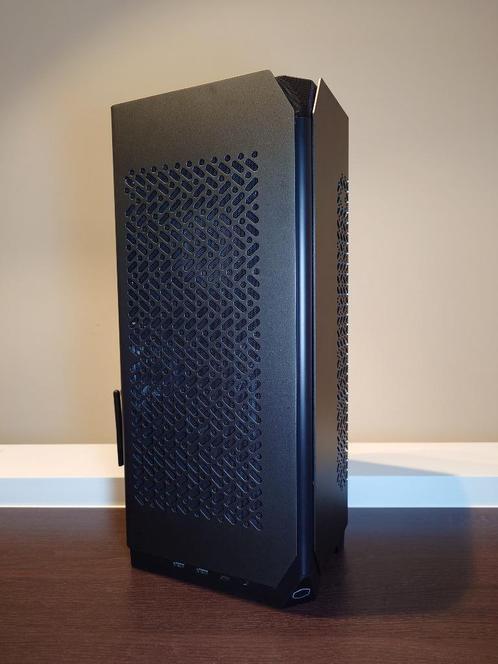 Compacte Custom Gaming PC, Computers en Software, Desktop Pc's, Zo goed als nieuw, 3 tot 4 Ghz, SSD, 32 GB, Met videokaart, Gaming