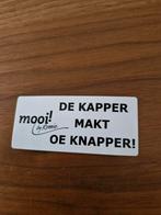 4405 Sticker De Kapper Makt Oekraïne Knapper!, Ophalen of Verzenden, Zo goed als nieuw