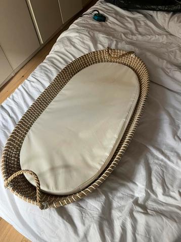 Mozes verschoonmandje inclusief verschoonkussen beschikbaar voor biedingen