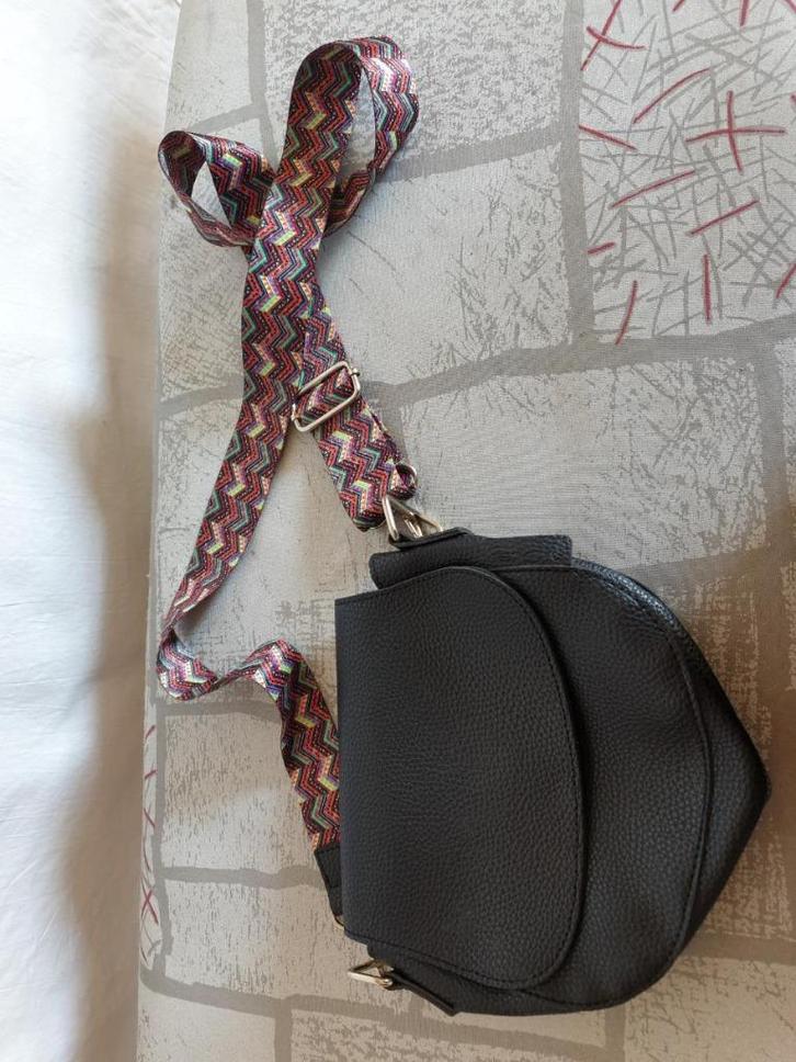 Mooie zwarte damestas. Merk Wendy, Sieraden, Tassen en Uiterlijk, Tassen | Damestassen, Zo goed als nieuw, Handtas, Zwart, Ophalen of Verzenden