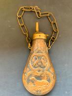 Antieke koperen poederfles met ketting, Verzamelen, Ophalen of Verzenden