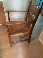 Antieke houten stoel met rieten biezen zitting perfect staat, Antiek en Kunst, Antiek | Meubels | Stoelen en Banken, Ophalen