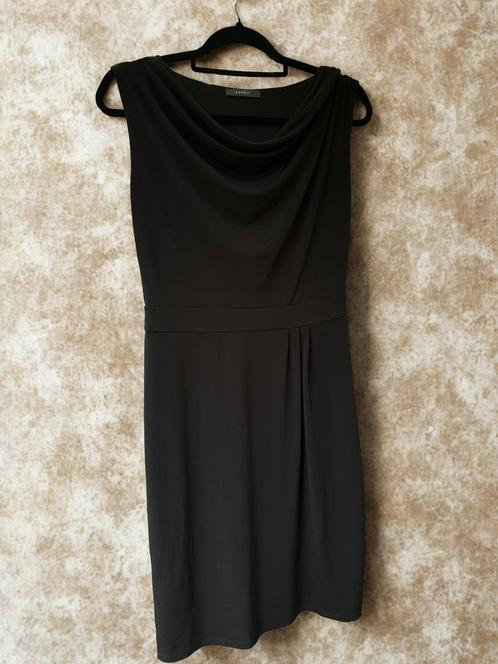 Mooi en net jurkje met watervalhals Esprit mt s, Kleding | Dames, Jurken, Zo goed als nieuw, Maat 36 (S), Zwart, Knielengte, Ophalen of Verzenden