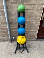 Ballen rek + medicine ballen / fitness ballen, Ophalen, Gebruikt, Benen