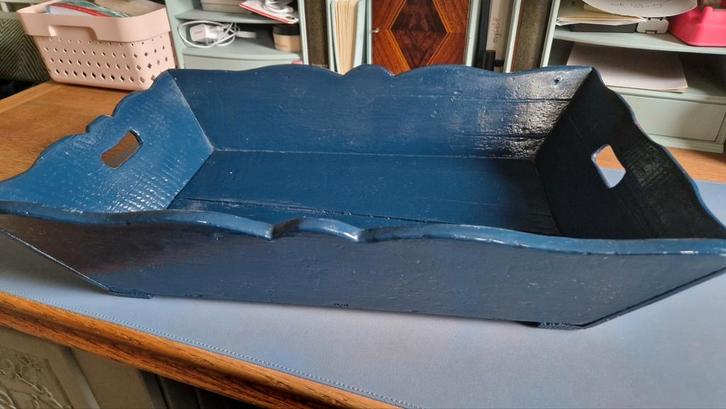 Out houten dienblad of bak , blauw., Huis en Inrichting, Woonaccessoires | Schalen en Manden, Ophalen of Verzenden