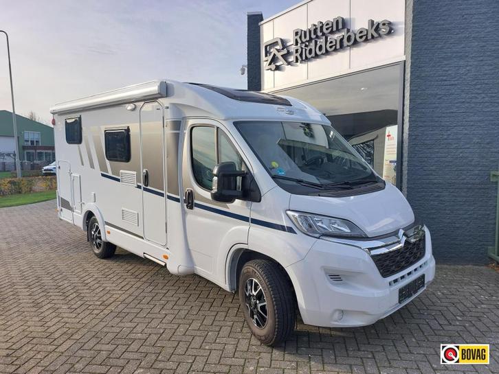 Carado V337 PRO, Caravans en Kamperen, Campers, Bedrijf, tot en met 2, Carado, Overige merken, Diesel, Handgeschakeld, Standaard zit