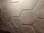 Witte mat hexagon tegels 30 stuks en snijstukken, Ophalen, Overige materialen, Wandtegels, Nieuw