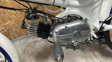 Parilla brommer loopt perfect uniek oldtimer brommer beschikbaar voor biedingen