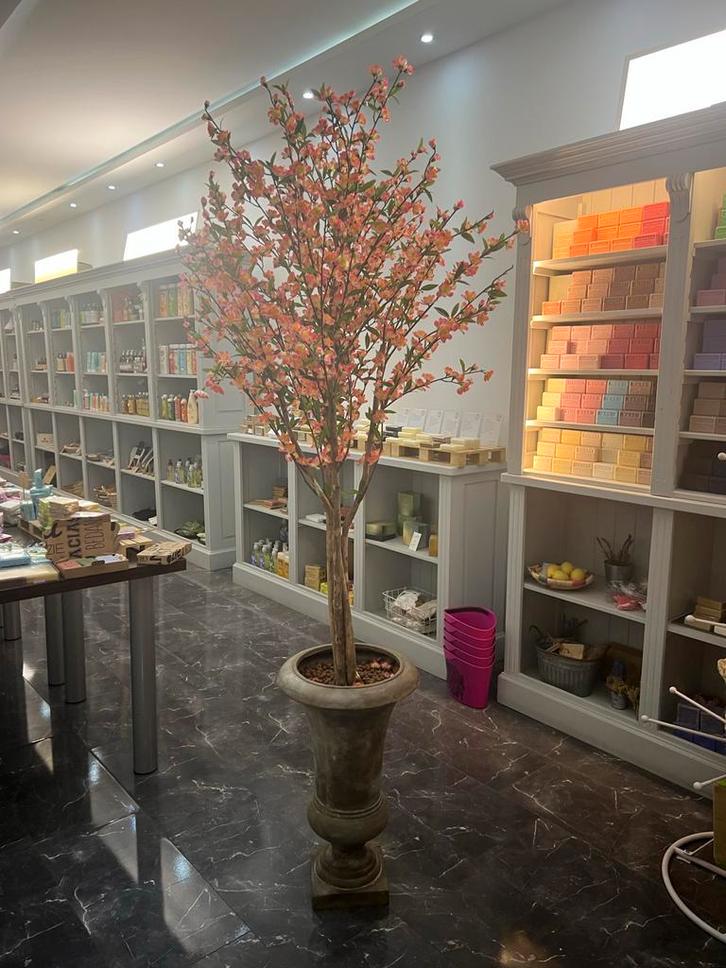 Kunstbloesemboom 2+ meter met vaas, Huis en Inrichting, Woonaccessoires | Kunstplanten en Kunstbloemen, Zo goed als nieuw, Binnen