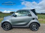 smart fortwo cabrio EQ Comfort PLUS 18 kWh Cabrio, Auto's, Smart, Automaat, 1025 kg, Gebruikt, Zwart