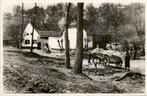Ulestraten, waterval en kar met paard Hub Leufkens, Verzamelen, Ansichtkaarten | Nederland, Verzenden, 1940 tot 1960, Ongelopen
