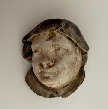 Antieke muurkandelaar (“buste” van een Franse monnik) beschikbaar voor biedingen