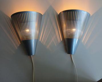2 vintage wandlampen, jaren 80/90 Klyka, model V 9811 beschikbaar voor biedingen