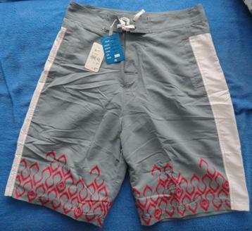 BLUE IMAGE Zwem short grijs wit rood XL Heren NIEUW beschikbaar voor biedingen